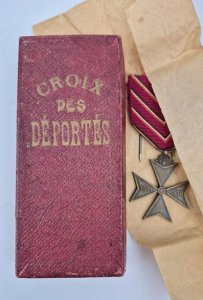 Kruis der Weggevoerden 1914-1918 + doosje, "MINT"conditie