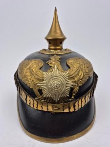 Garde Infanterie Pickelhaube