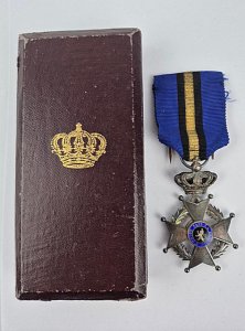 BE, Orde van Leopold II met lint "Bijzondere Verdienste tijdens de Oorlog"